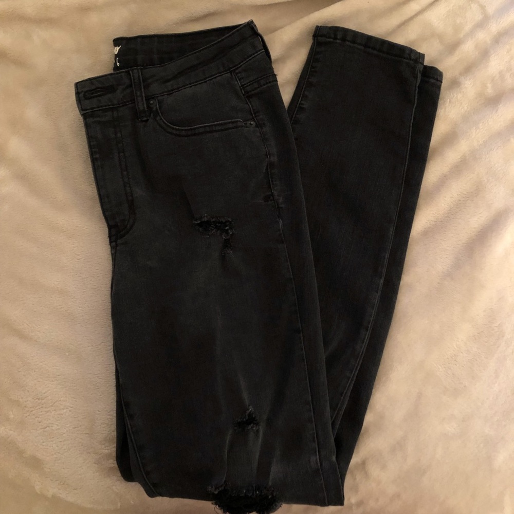 Black high waisted jeans